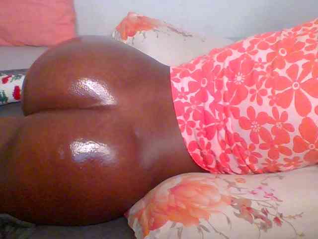 Cuvy_ass webcam