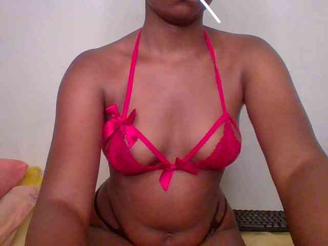Cuvy_ass webcam