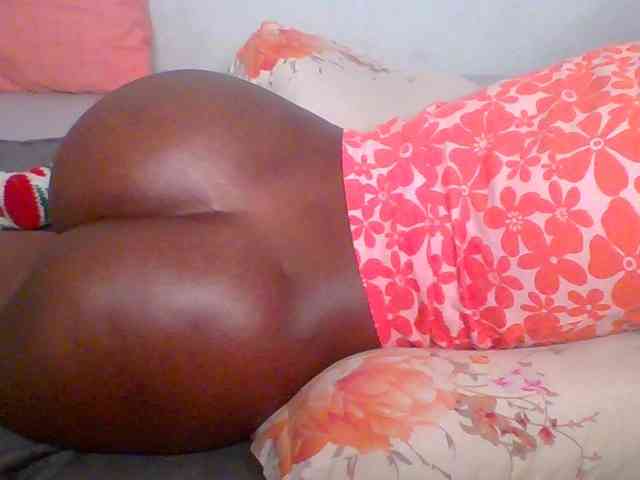 Cuvy_ass webcam