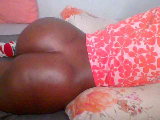Cuvy_ass webcam