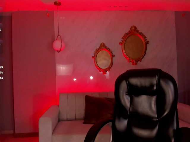 KylieJenkins live cam on BongaCams