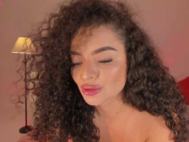 KylieJenkins live cam on BongaCams