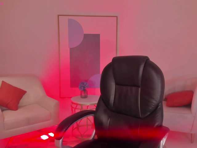 KylieJenkins live cam on BongaCams