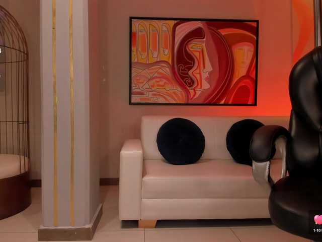 KylieJenkins live cam on BongaCams