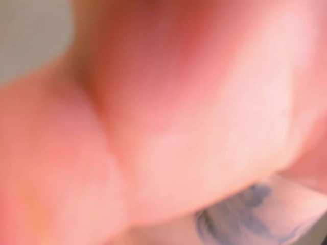 KylieJenkins live cam on BongaCams