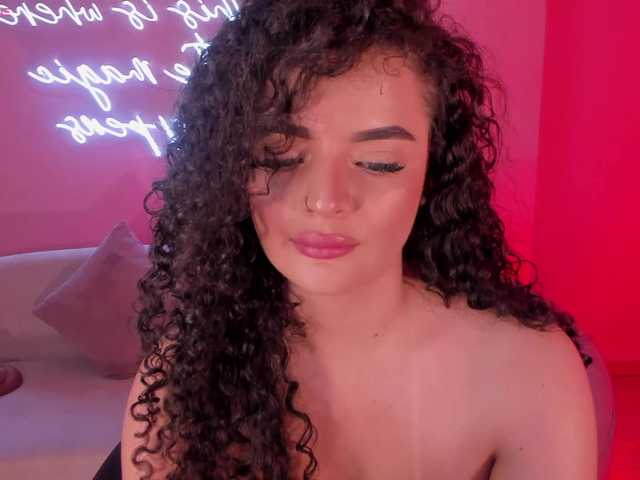 KylieJenkins live cam on BongaCams