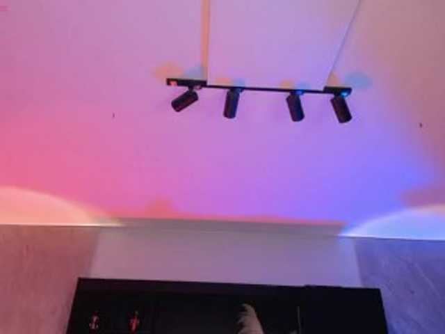 KylieJenkins live cam on BongaCams