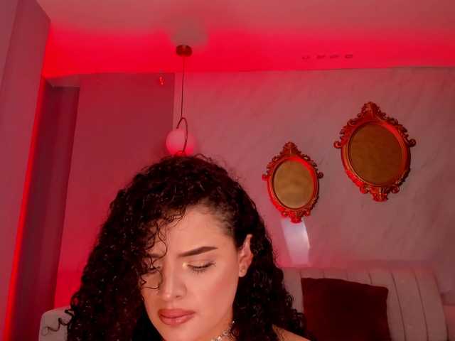 KylieJenkins live cam on BongaCams