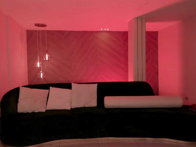 KylieJenkins live cam on BongaCams