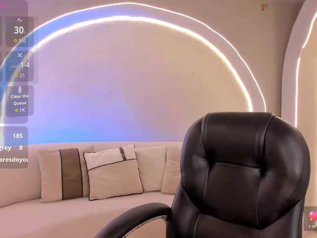 KylieJenkins live cam on BongaCams