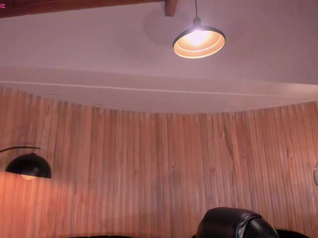 KylieJenkins live cam on BongaCams
