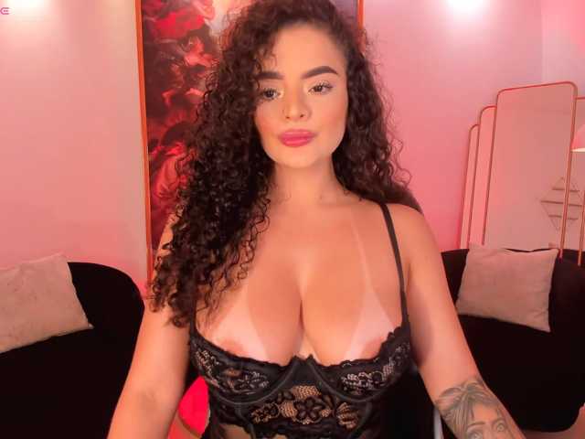 KylieJenkins live cam on BongaCams