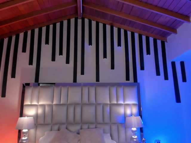 KylieJenkins live cam on BongaCams