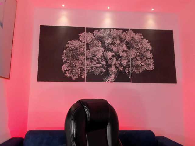 KylieJenkins live cam on BongaCams