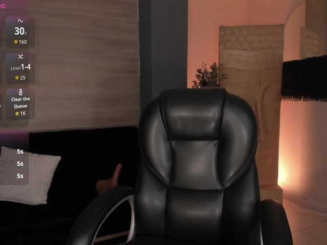 KylieJenkins live cam on BongaCams