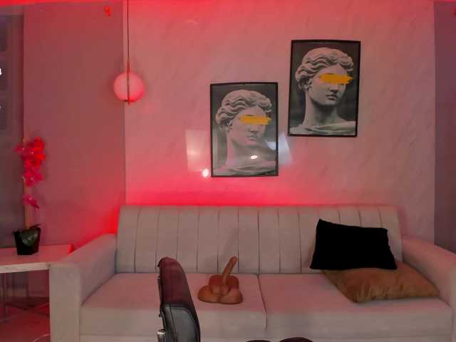 KylieJenkins live cam on BongaCams