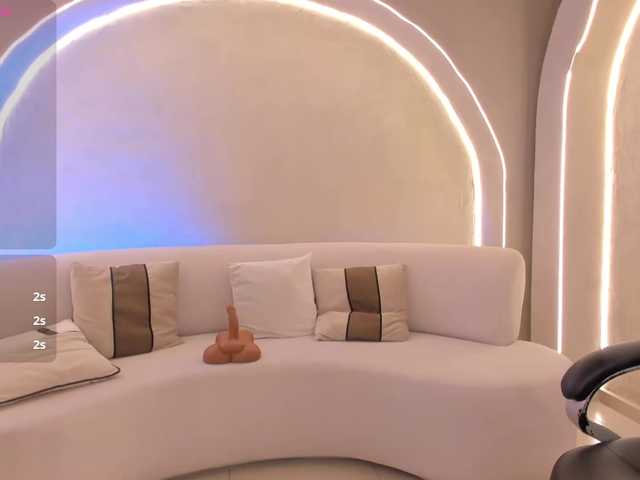 KylieJenkins live cam on BongaCams