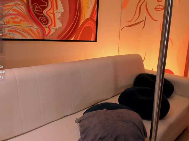 KylieJenkins live cam on BongaCams