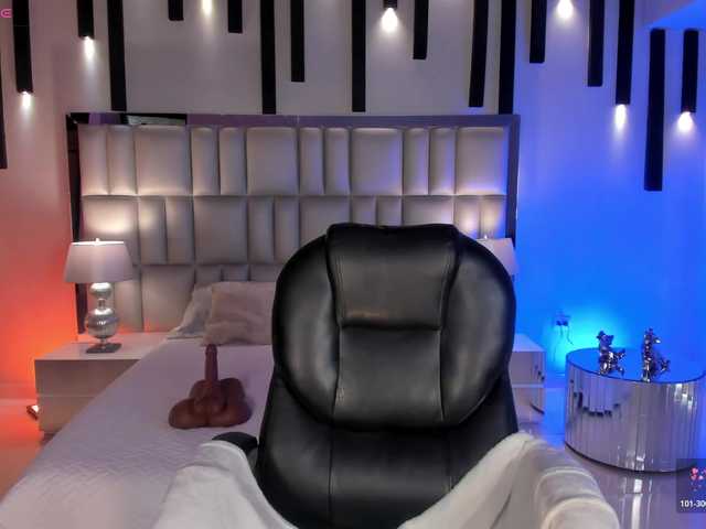 KylieJenkins live cam on BongaCams
