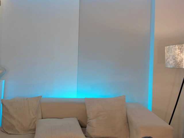 KylieJenkins live cam on BongaCams