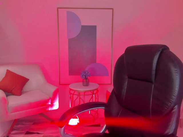 KylieJenkins live cam on BongaCams