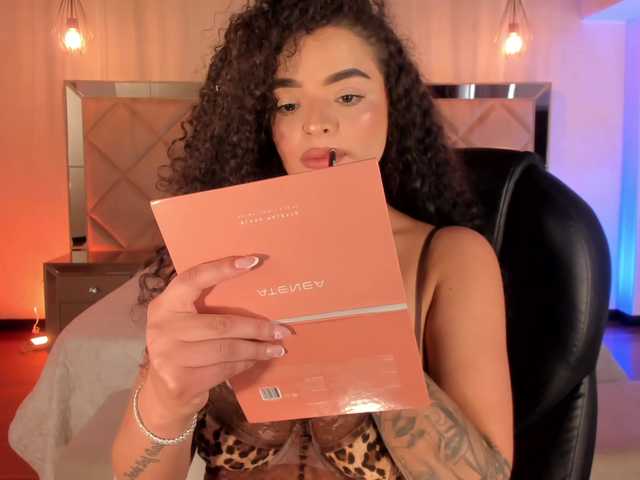 KylieJenkins live cam on BongaCams