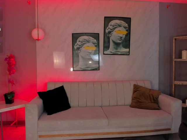 KylieJenkins live cam on BongaCams