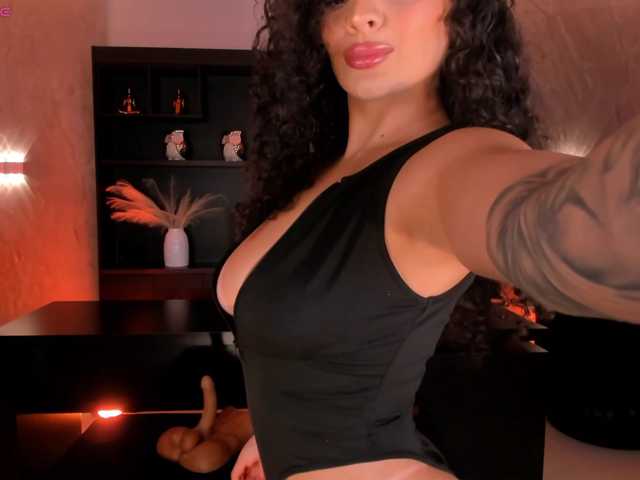 KylieJenkins, en directo ahora en BongaCams