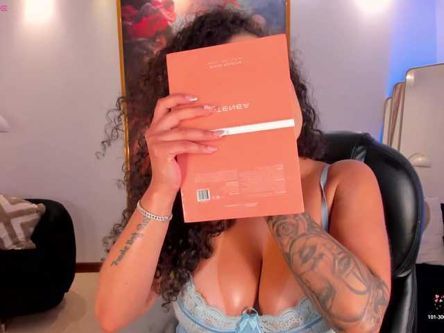 KylieJenkins live cam on BongaCams