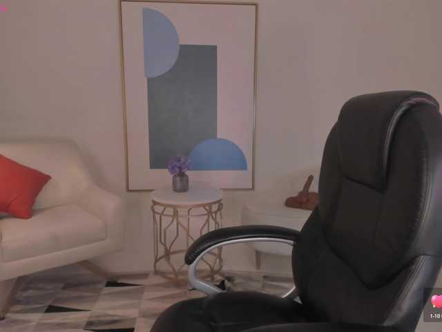 KylieJenkins live cam on BongaCams