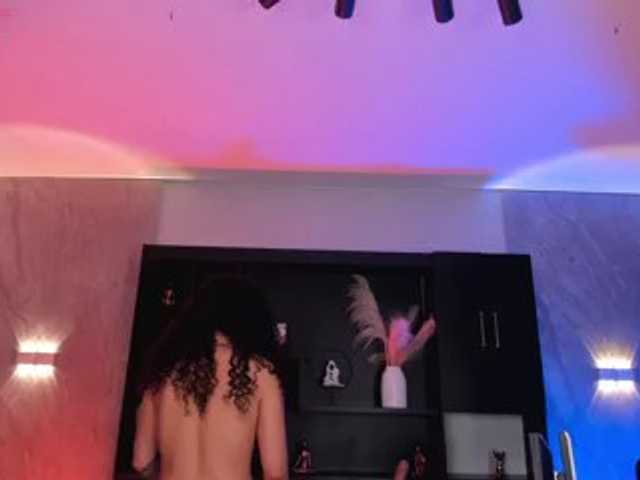 KylieJenkins live cam on BongaCams