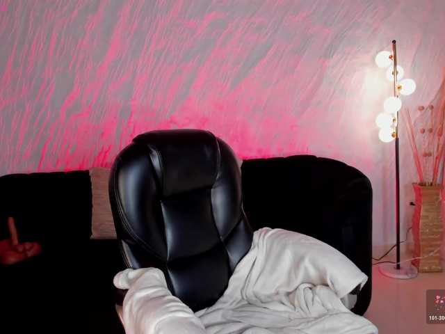 KylieJenkins live cam on BongaCams