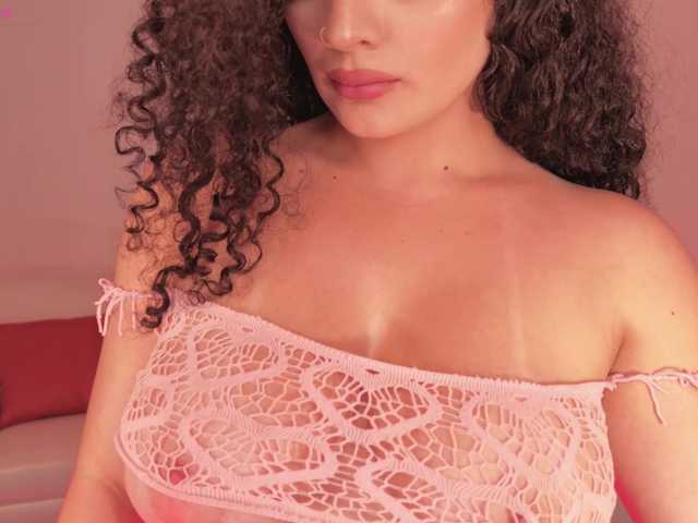 KylieJenkins live cam on BongaCams