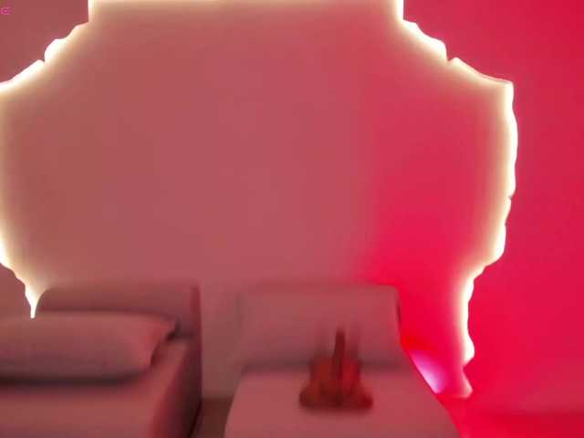 KylieJenkins live cam on BongaCams