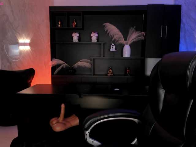 KylieJenkins live cam on BongaCams