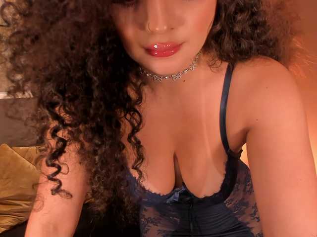 KylieJenkins live cam on BongaCams