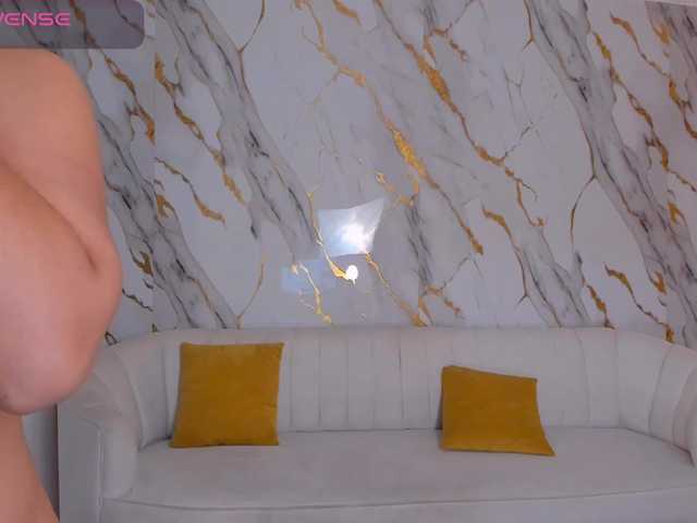 NatalieLewis live webcam show