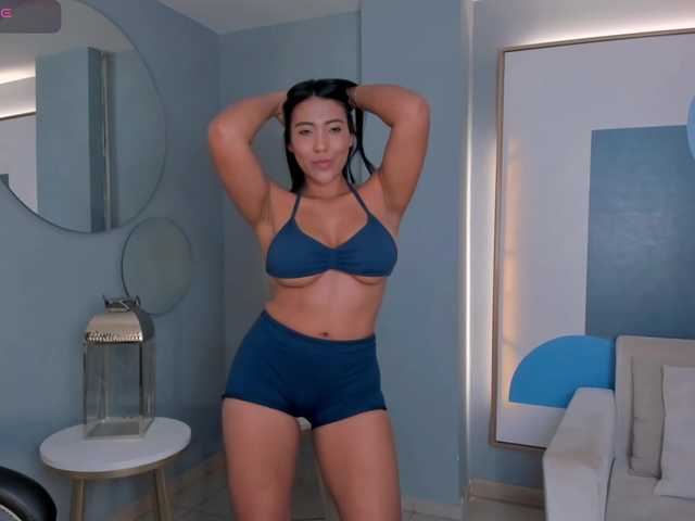 NatalieLewis live cam on BongaCams