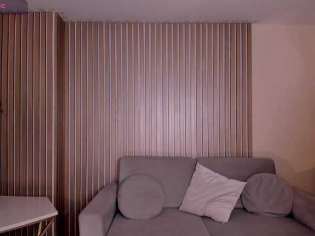 NatalieLewis live cam on BongaCams