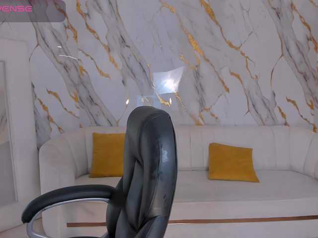 NatalieLewis live webcam show