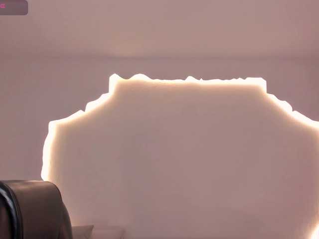 NatalieLewis live cam on BongaCams