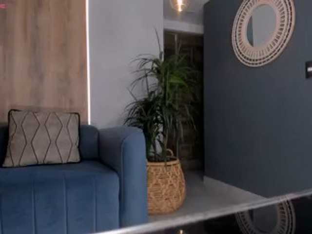 NatalieLewis live cam on BongaCams