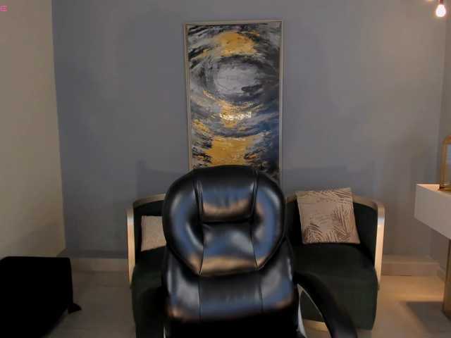 NatalieLewis live cam on BongaCams