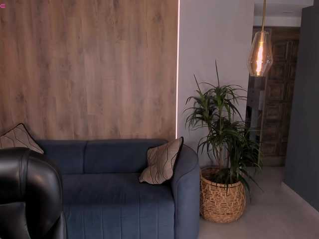 NatalieLewis live cam on BongaCams