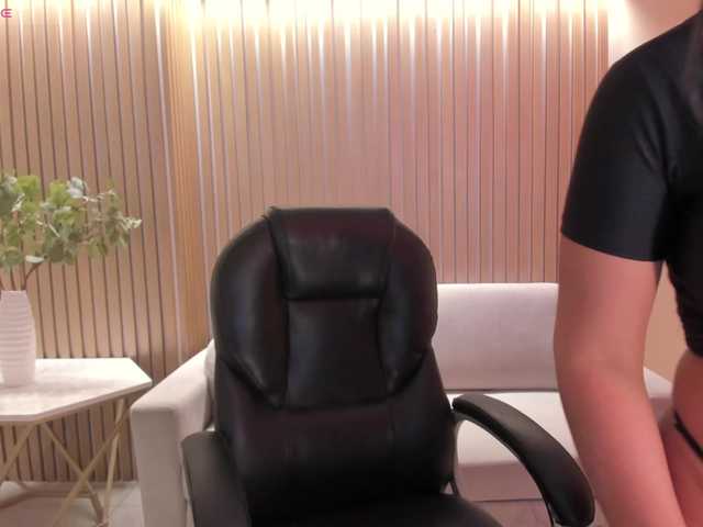 NatalieLewis live webcam show
