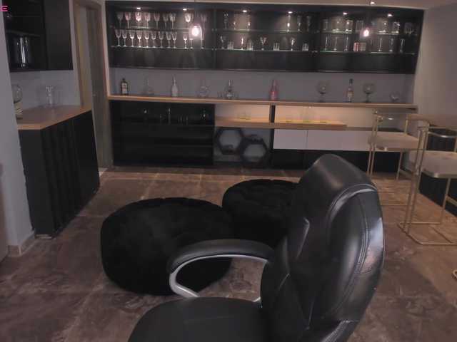 NatalieLewis live cam