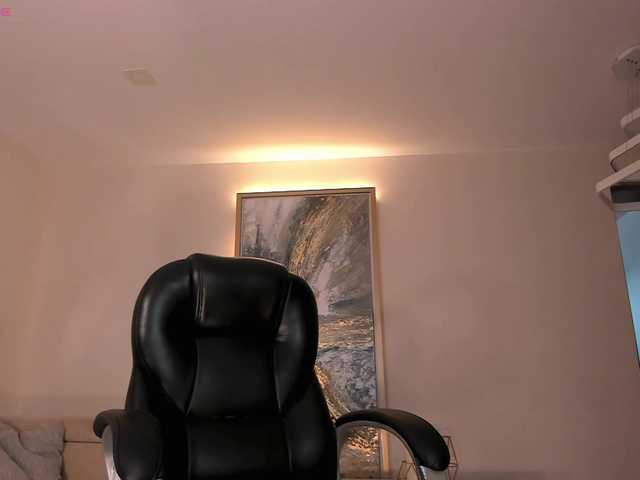 NatalieLewis live cam on BongaCams