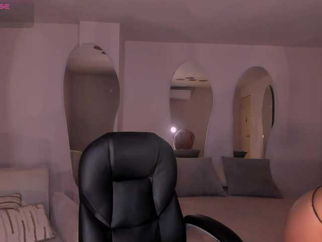 NatalieLewis live cam on BongaCams