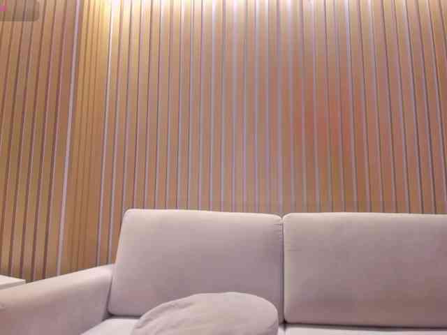 NatalieLewis webcam
