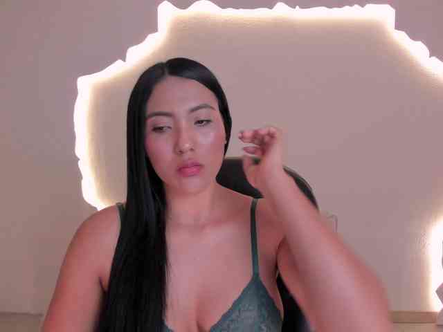 NatalieLewis webcam
